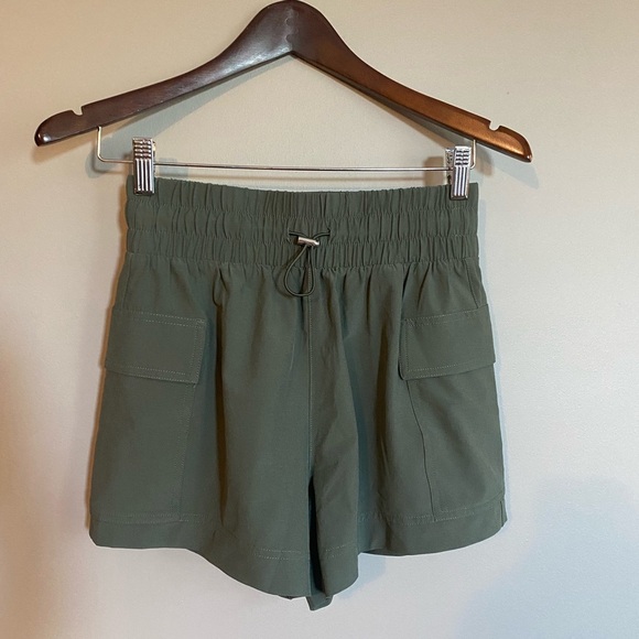 Abercrombie & Fitch Shorts Front Tie Green Size XS - Picture 2 of 7